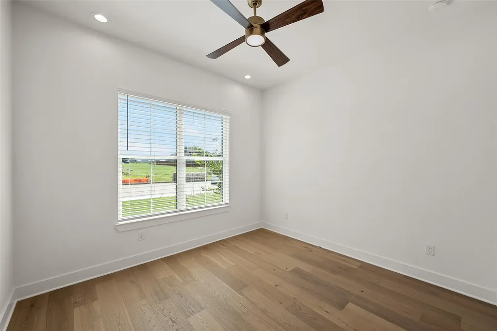 1317 Tahonta Drive Hewitt TX 76643