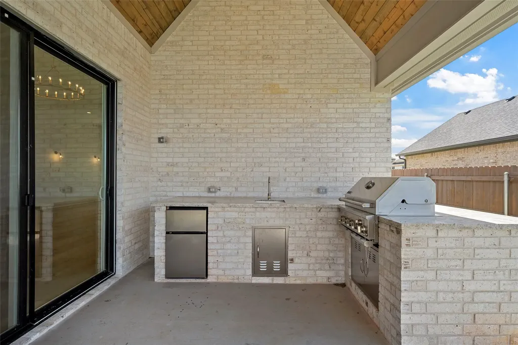1317 Tahonta Drive Hewitt TX 76643