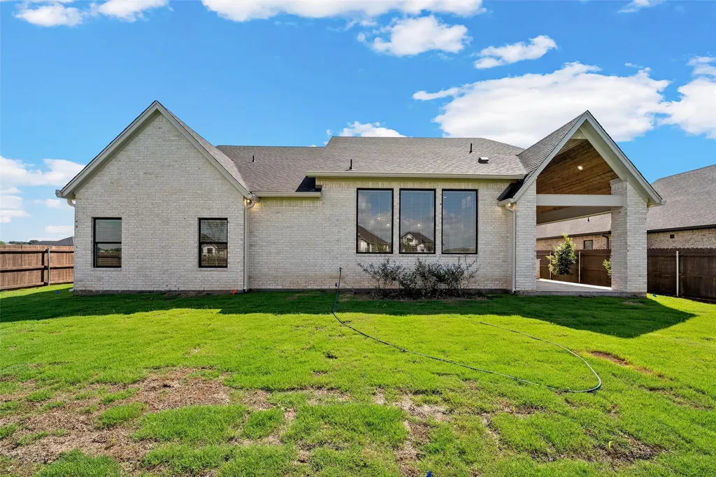 1317 Tahonta Drive Hewitt TX 76643