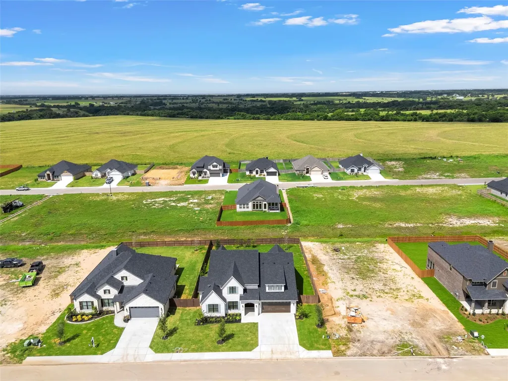 1317 Tahonta Drive Hewitt TX 76643