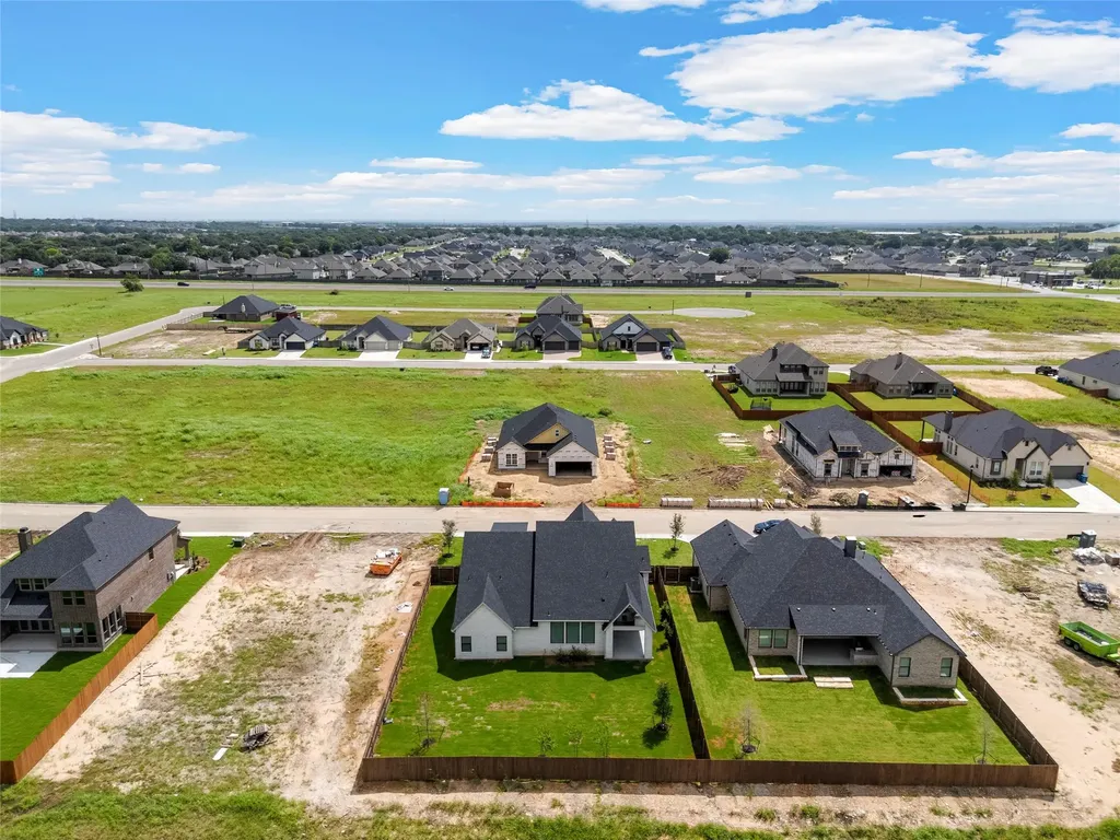 1317 Tahonta Drive Hewitt TX 76643