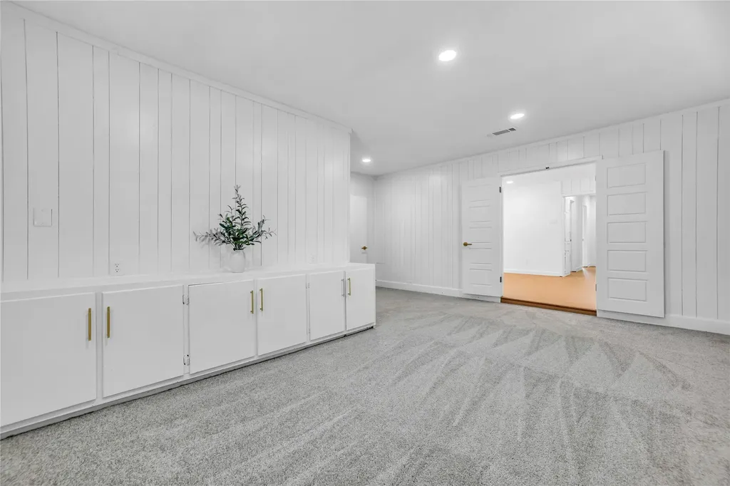 341 Lena Lane Burleson TX 76028