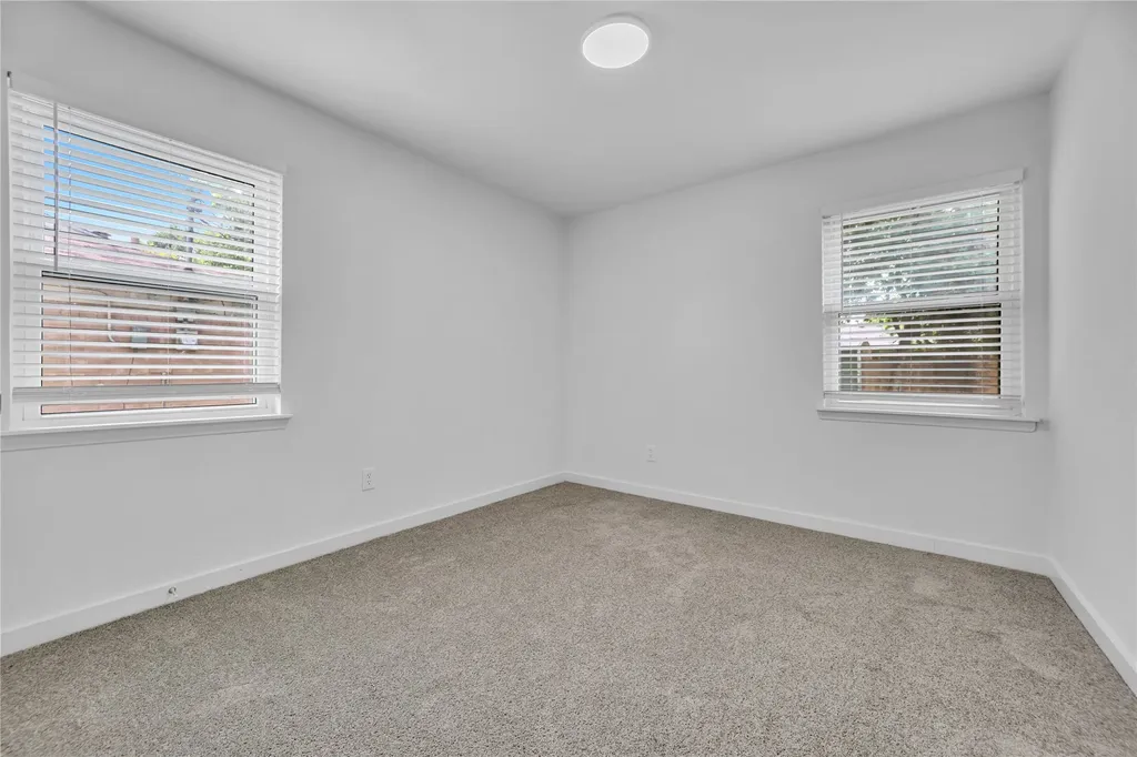 341 Lena Lane Burleson TX 76028