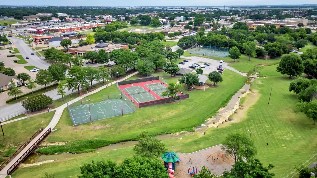341 Lena Lane Burleson TX 76028