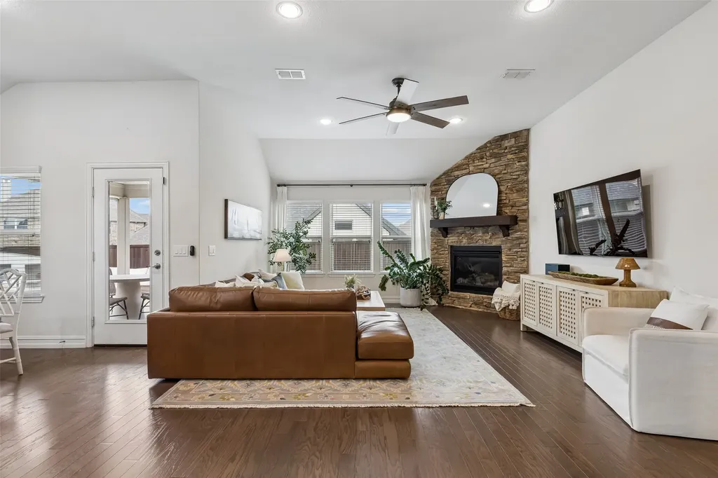 3213 Ridgelake Way Lewisville TX 75010
