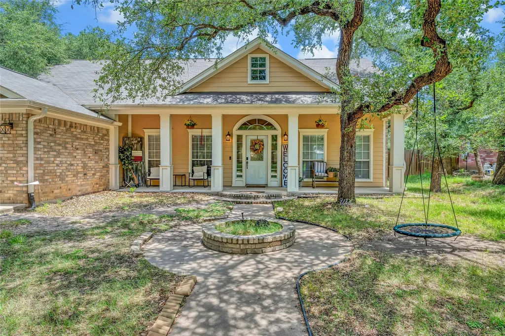 37 Bluebonnet Loop Morgans Point Resort TX 76513