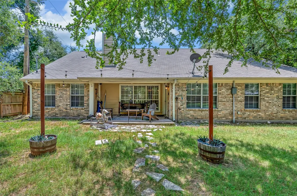 37 Bluebonnet Loop Morgans Point Resort TX 76513