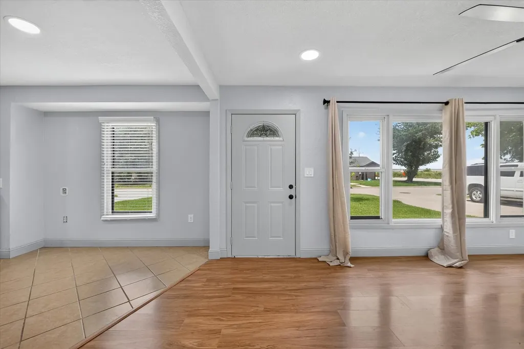 2344 Beaumont Street Fort Worth TX 76106