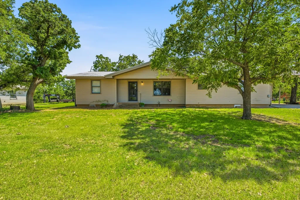 1331 Medlan Chapel Road Graham TX 76450