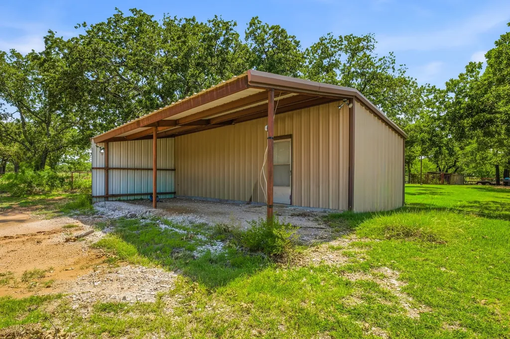 1331 Medlan Chapel Road Graham TX 76450