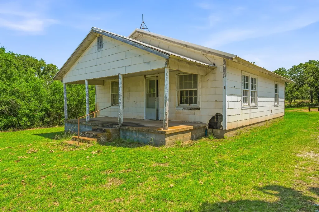 1331 Medlan Chapel Road Graham TX 76450