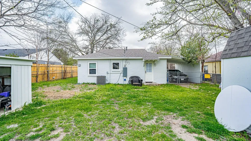 542 S Redford Lane White Settlement TX 76108