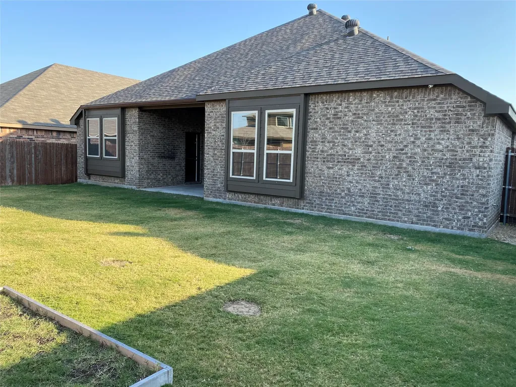 282 Hilltop Drive Justin TX 76247