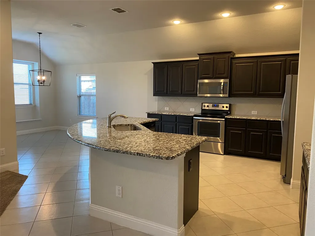 282 Hilltop Drive Justin TX 76247