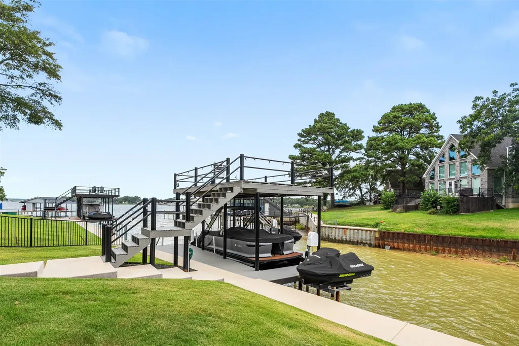 255 Autumn Wood Trail Gun Barrel City TX 75156