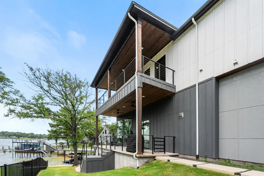255 Autumn Wood Trail Gun Barrel City TX 75156