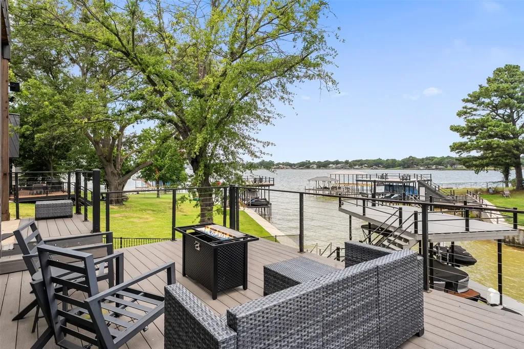 255 Autumn Wood Trail Gun Barrel City TX 75156