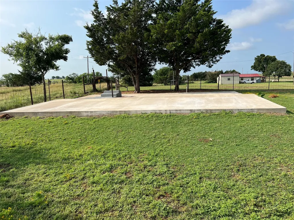 12165 Fm 103 Nocona TX 76255