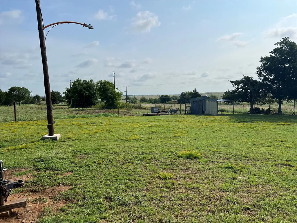 12165 Fm 103 Nocona TX 76255