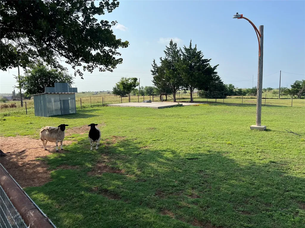 12165 Fm 103 Nocona TX 76255
