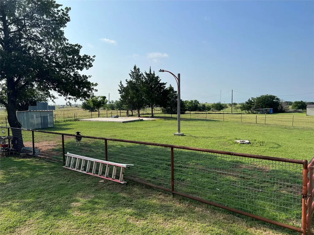 12165 Fm 103 Nocona TX 76255