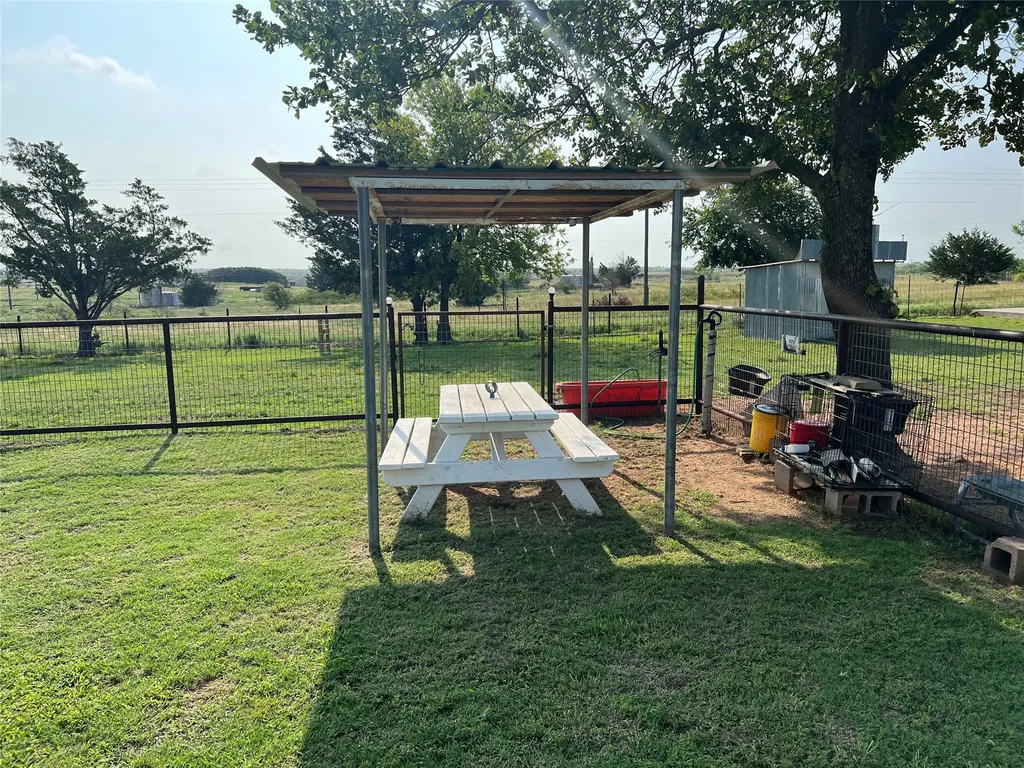 12165 Fm 103 Nocona TX 76255
