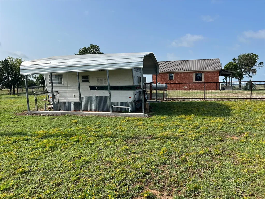 12165 Fm 103 Nocona TX 76255