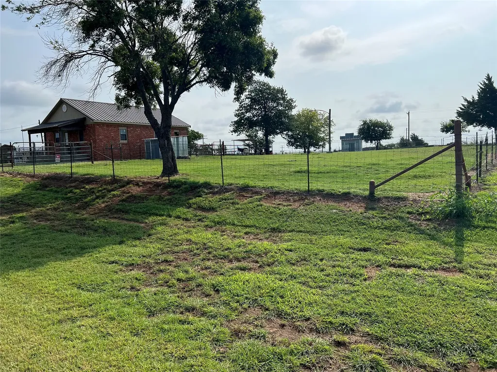 12165 Fm 103 Nocona TX 76255