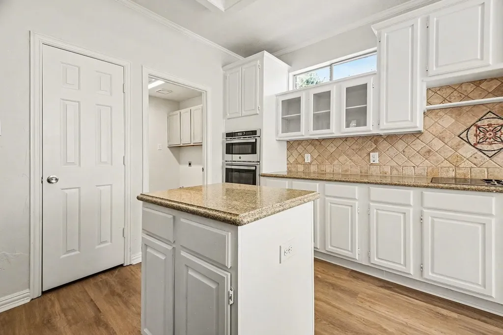 6701 Clear Springs Circle Garland TX 75044