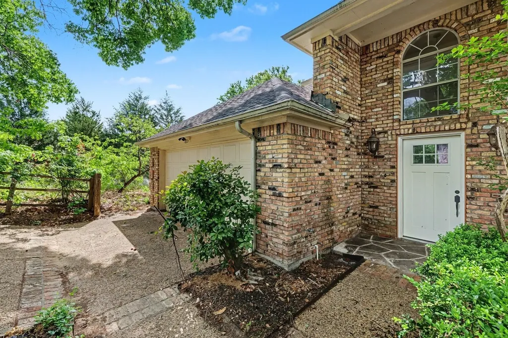6701 Clear Springs Circle Garland TX 75044