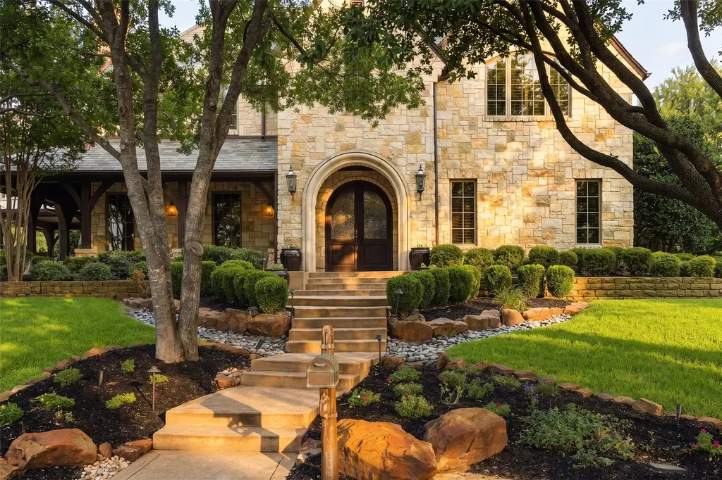 1400 Fountain Grass Court Westlake TX 76262