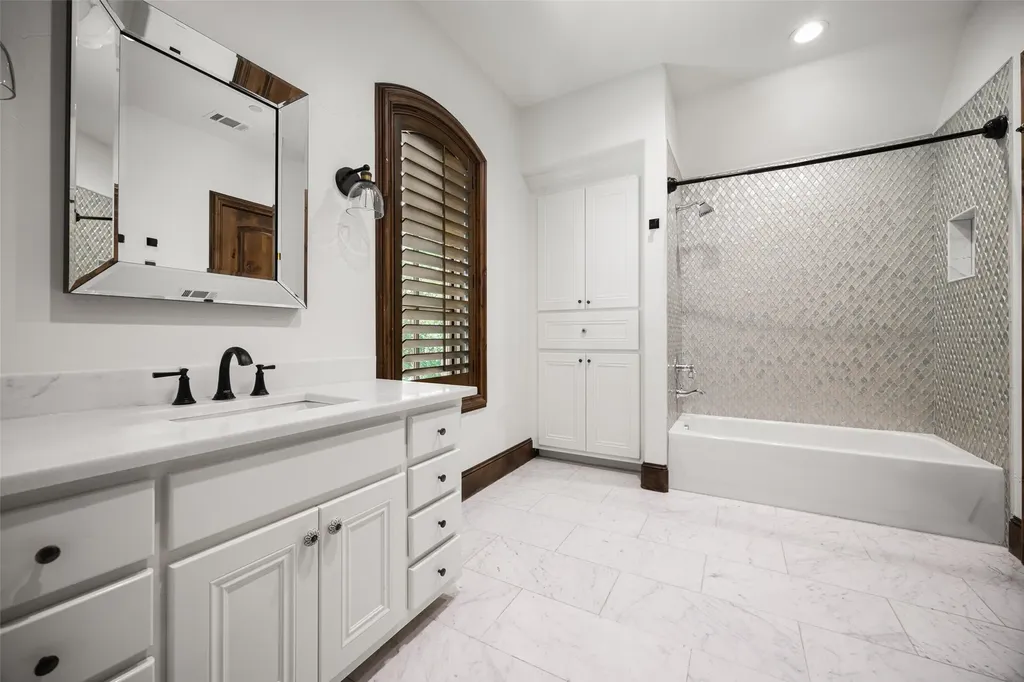 1400 Fountain Grass Court Westlake TX 76262