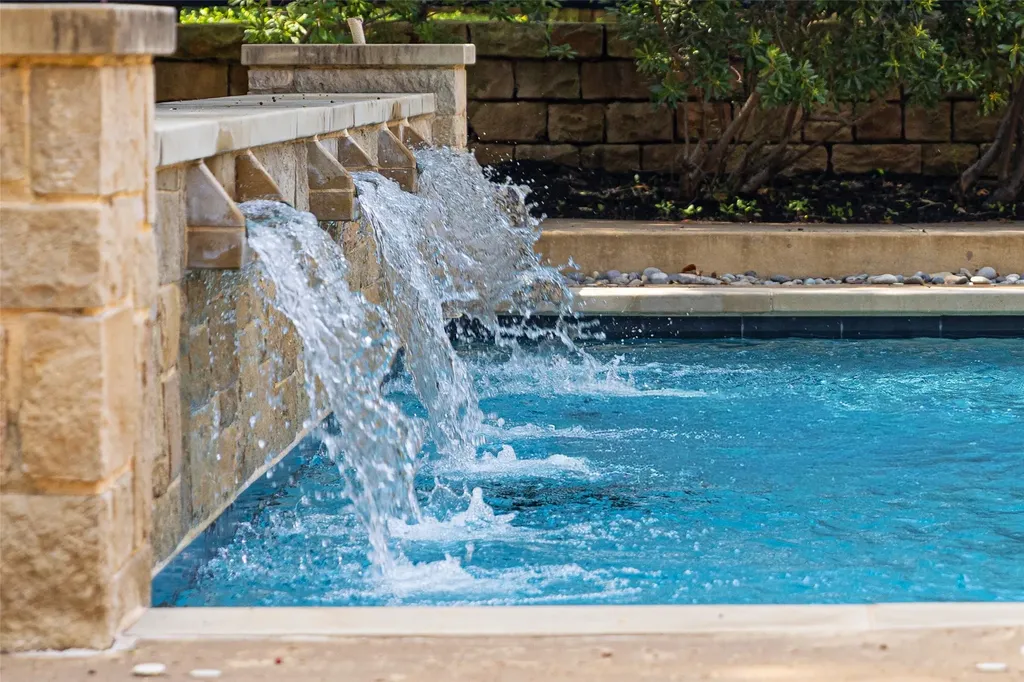 1400 Fountain Grass Court Westlake TX 76262