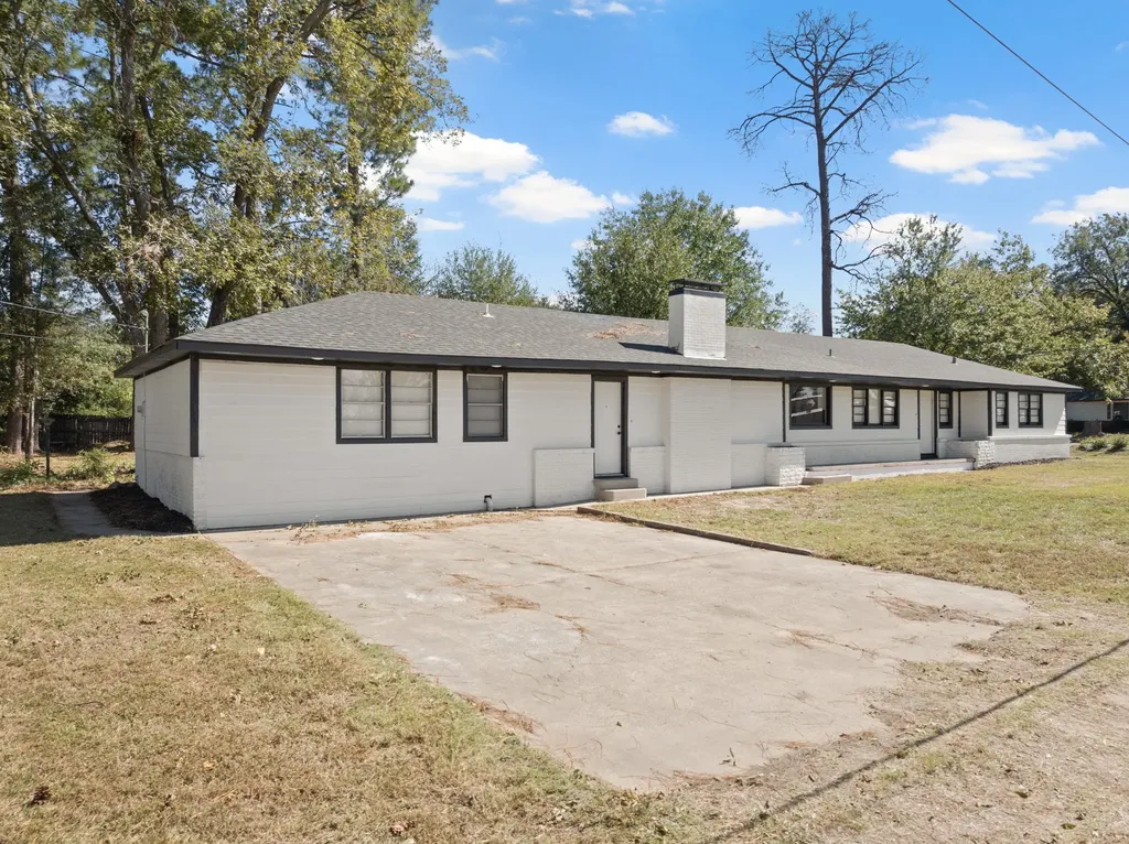 700 W Broadway Street Winnsboro TX 75494