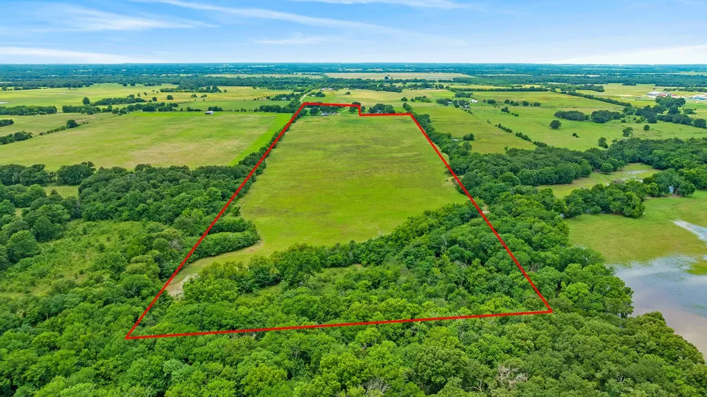1285 Farm Road 196 Pattonville TX 75468