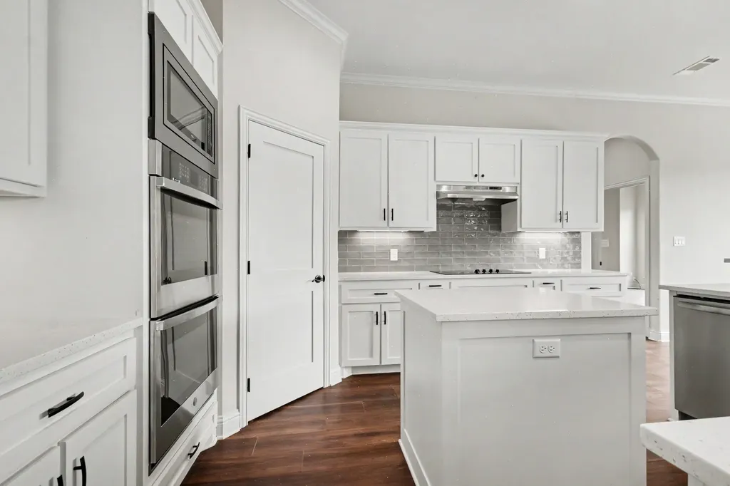 530 Pr 491 Trenton TX 75490