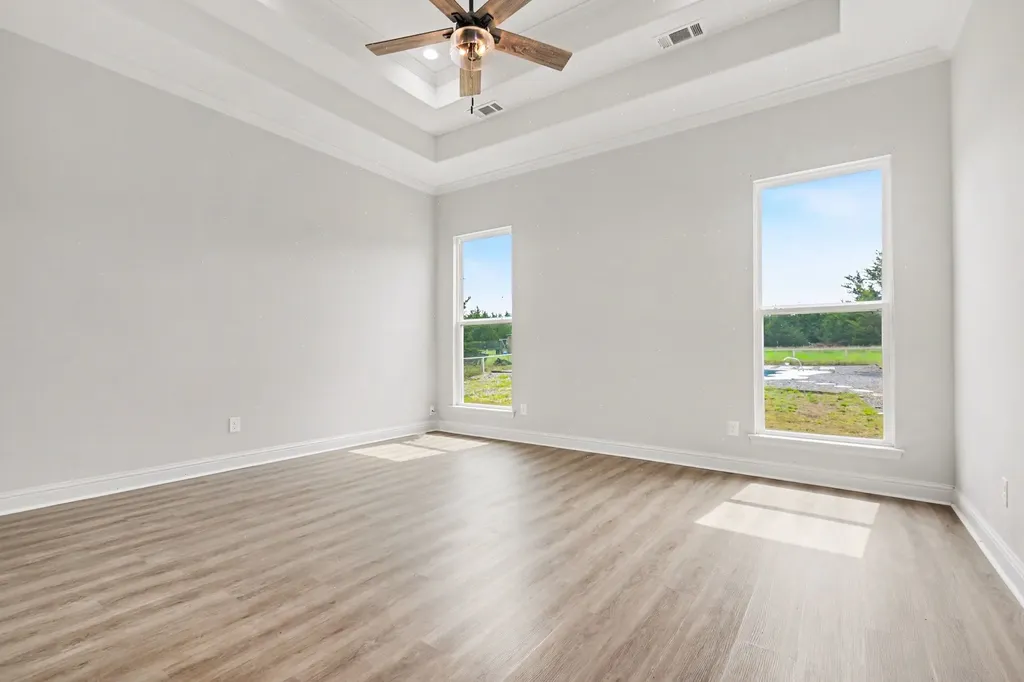 530 Pr 491 Trenton TX 75490