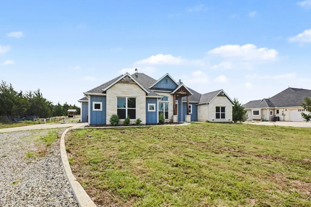530 Pr 491 Trenton TX 75490