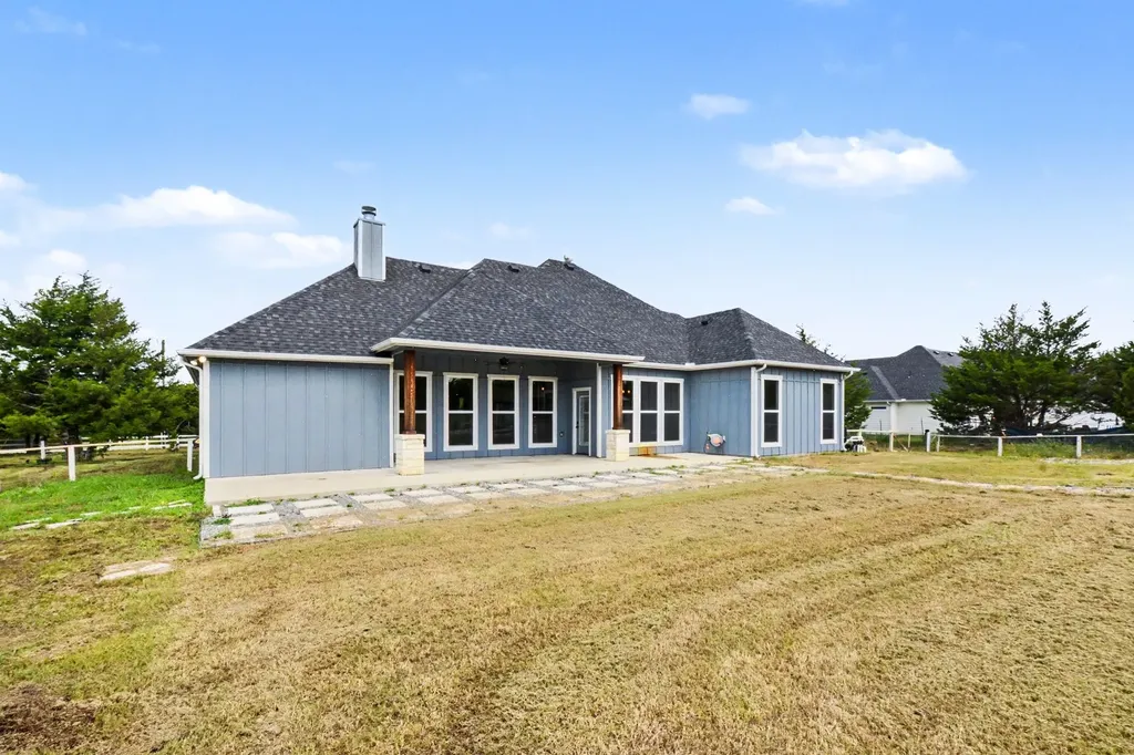 530 Pr 491 Trenton TX 75490