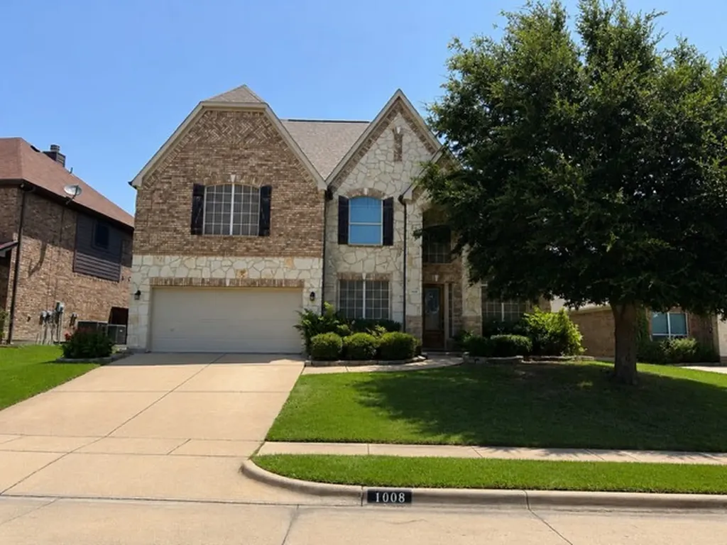 1008 Linden Drive Burleson TX 76028