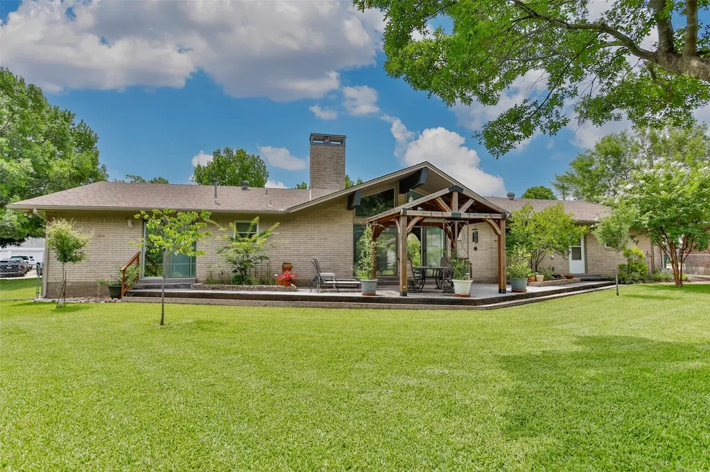 1904 Tulane Avenue Gainesville TX 76240