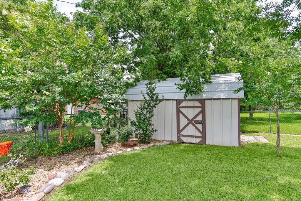 1904 Tulane Avenue Gainesville TX 76240