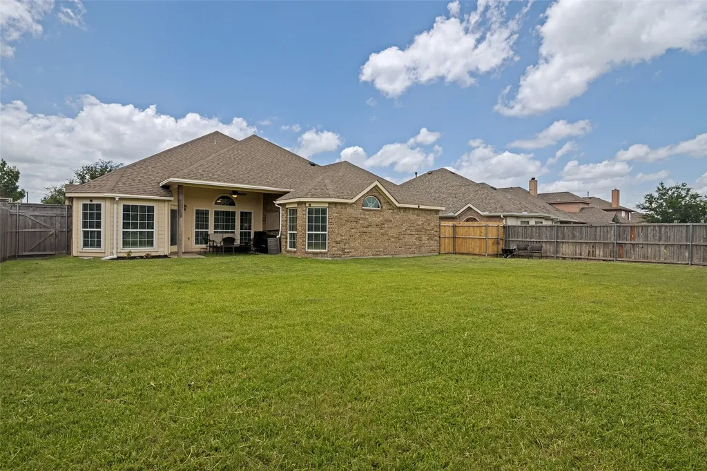 2216 Woodberry Drive Forney TX 75126