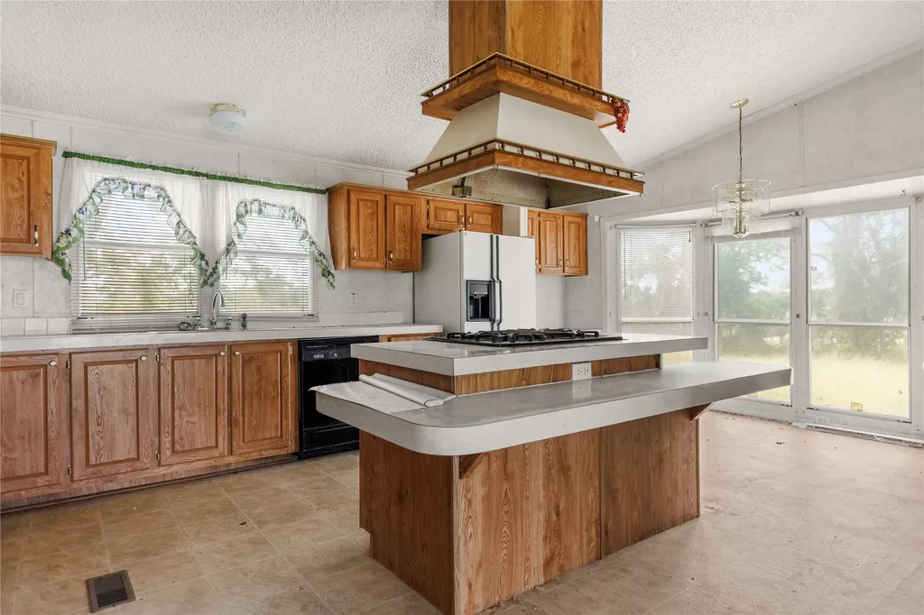1413 Water Well Road Lorena TX 76655
