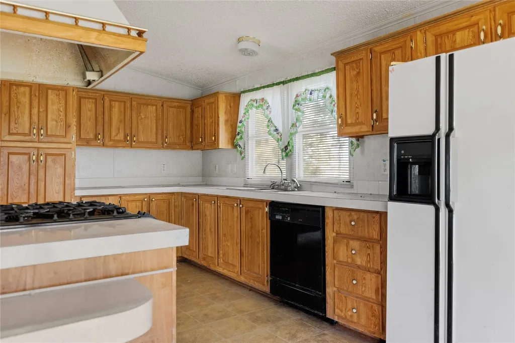 1413 Water Well Road Lorena TX 76655