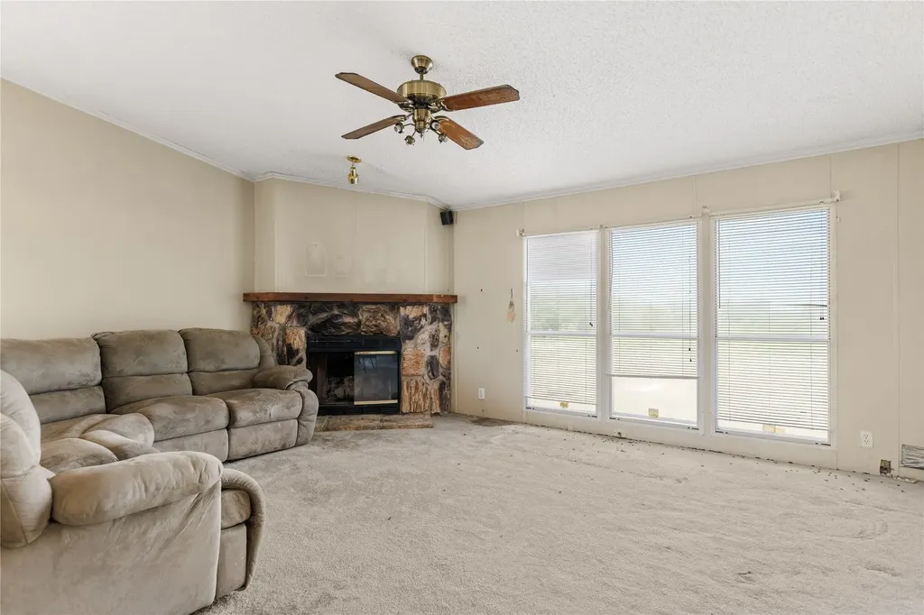1413 Water Well Road Lorena TX 76655
