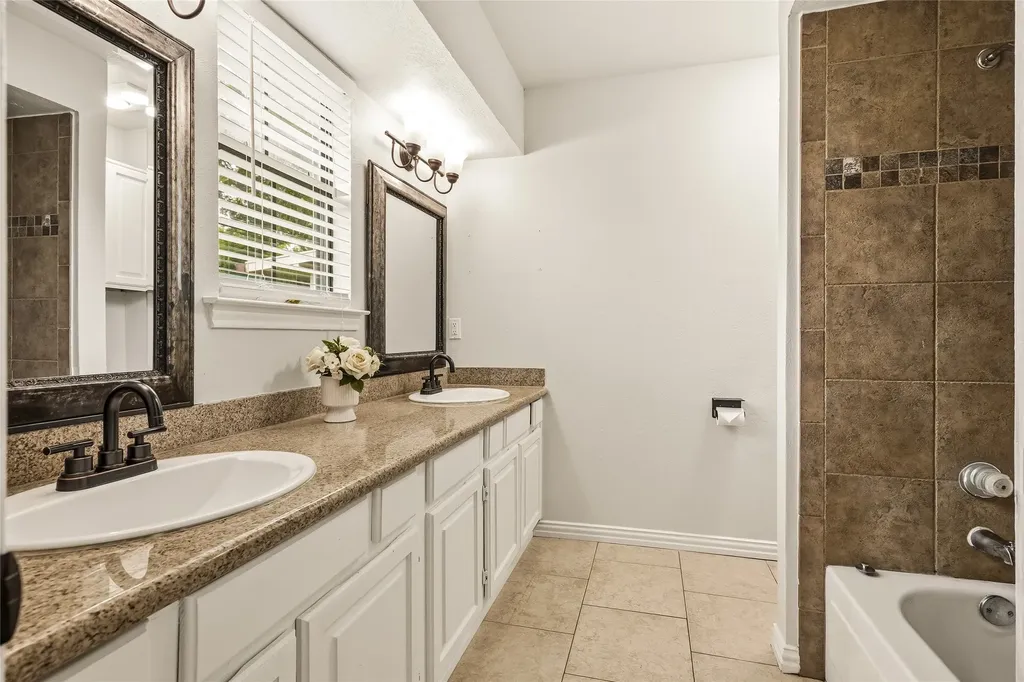 2713 Yale Drive Rowlett TX 75088