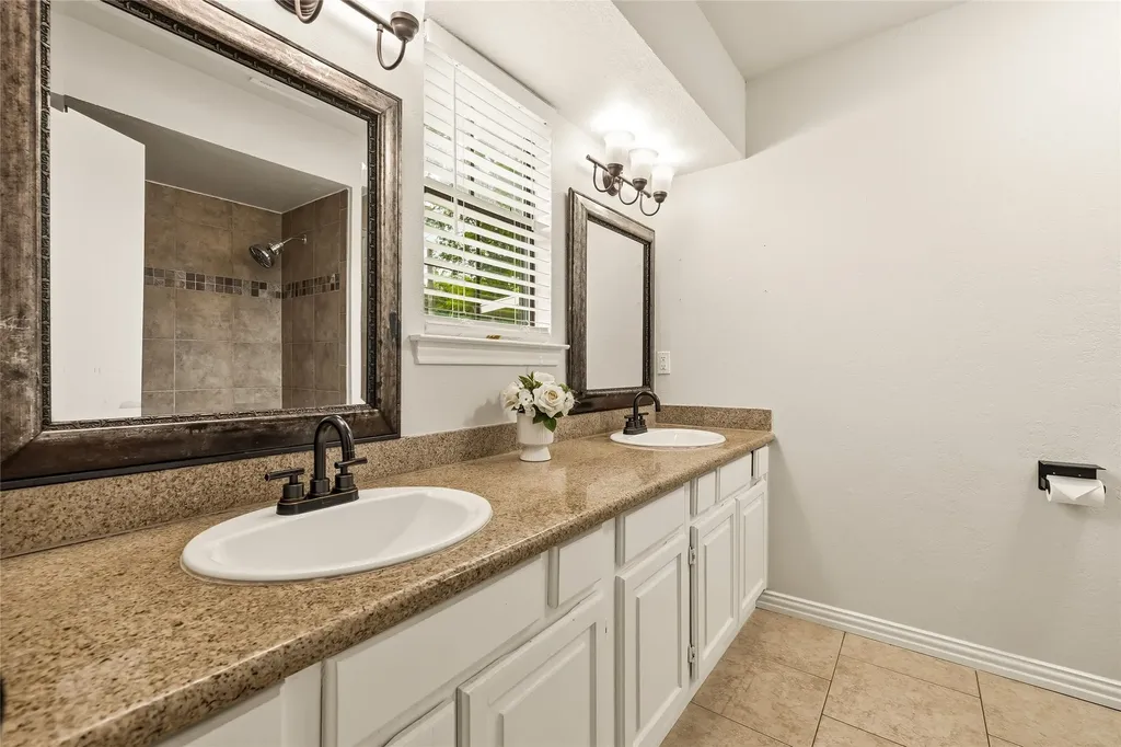 2713 Yale Drive Rowlett TX 75088