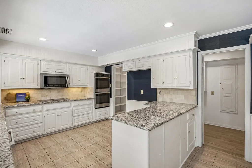 1 Crown Place Richardson TX 75080