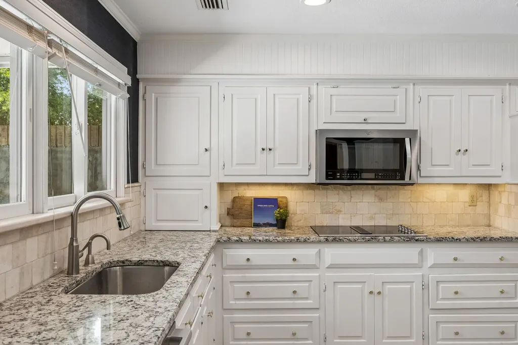 1 Crown Place Richardson TX 75080